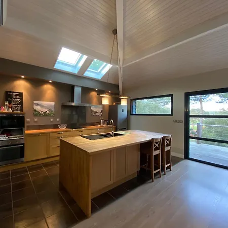 Villa 24 *