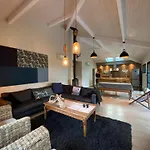 24 Villa