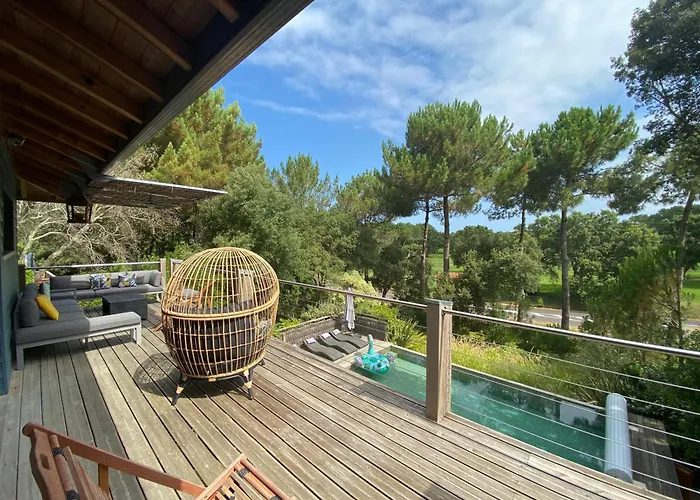 Villa 24 *